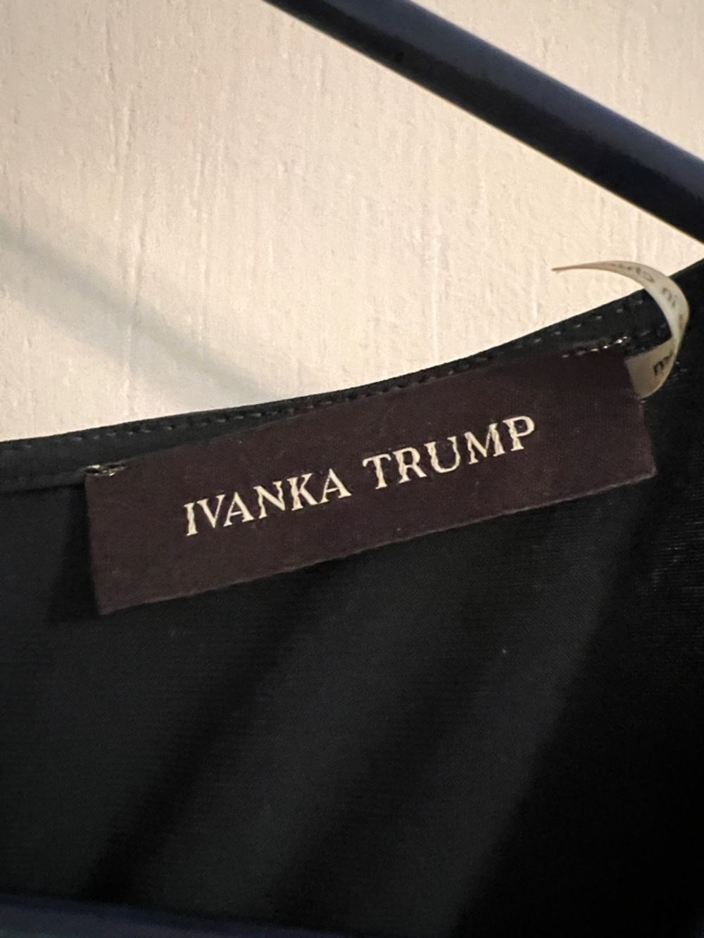Ivanka Trump Dark Green Sleeveless Top with Gold Chain Accent - Picture 2 of 7